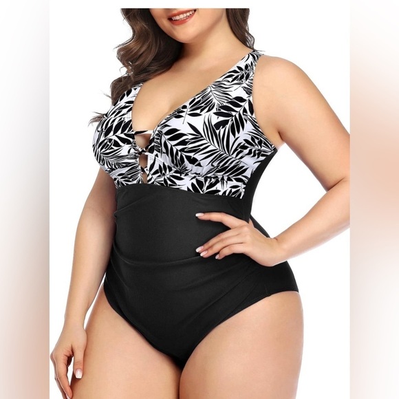 YONIQUE PLUS SIZE 1 PIECE LACE UP PLUNGE TUMMY CONTROL SWIMWEAR SIZE 24W NEW - Picture 5 of 6